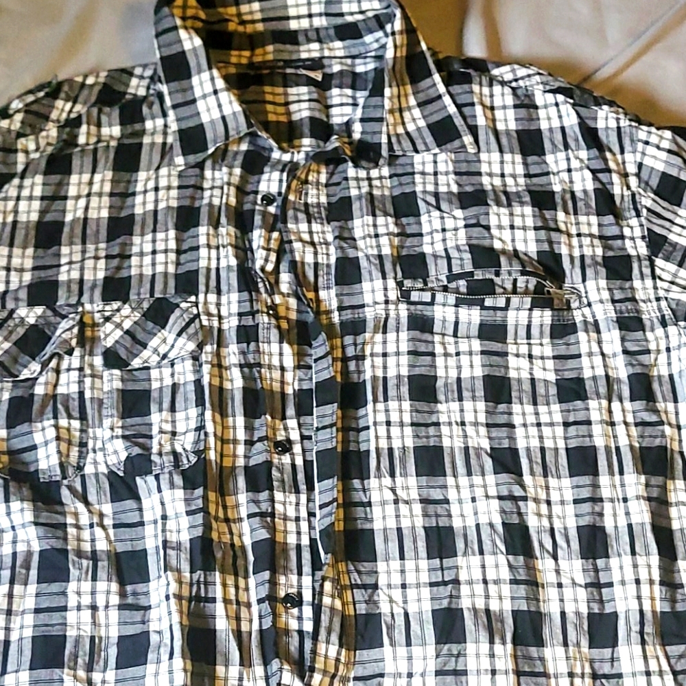 Roc button up